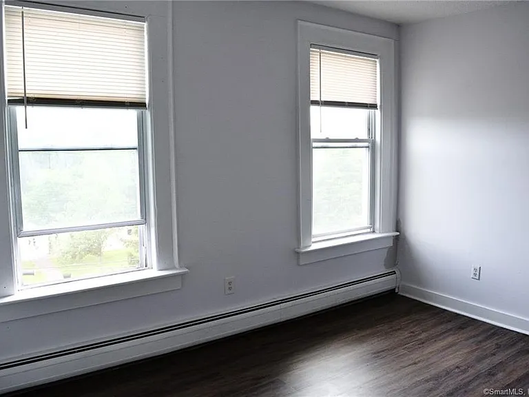 175 Humphrey St #5 — Photo 11