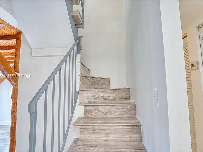 8015 SW 21st Ct #8015 — Photo 17
