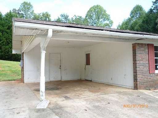 3rd image of 188 Sherwood Dr