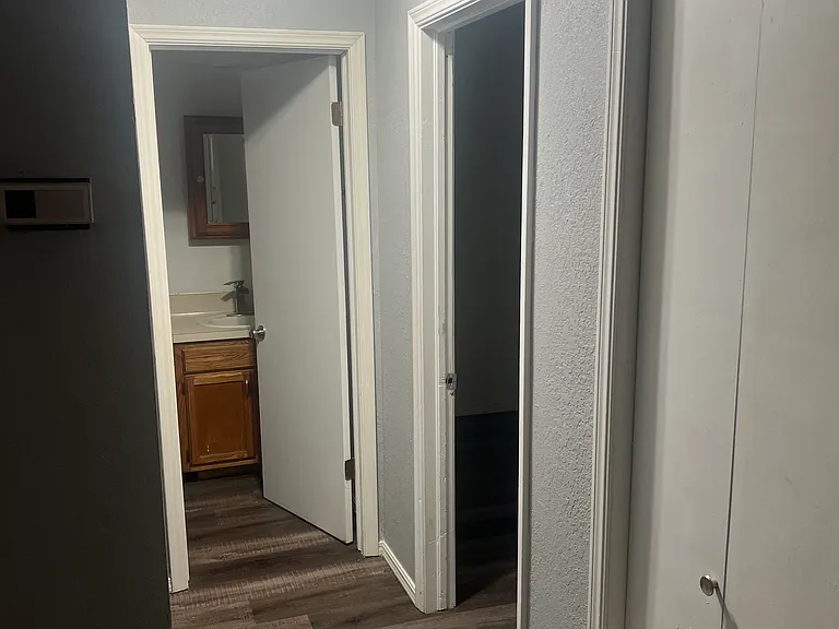 408 S Porter Ave #1 — Photo 16