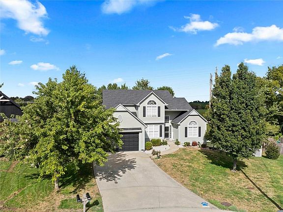 2nd image of 3202 Junction Dr