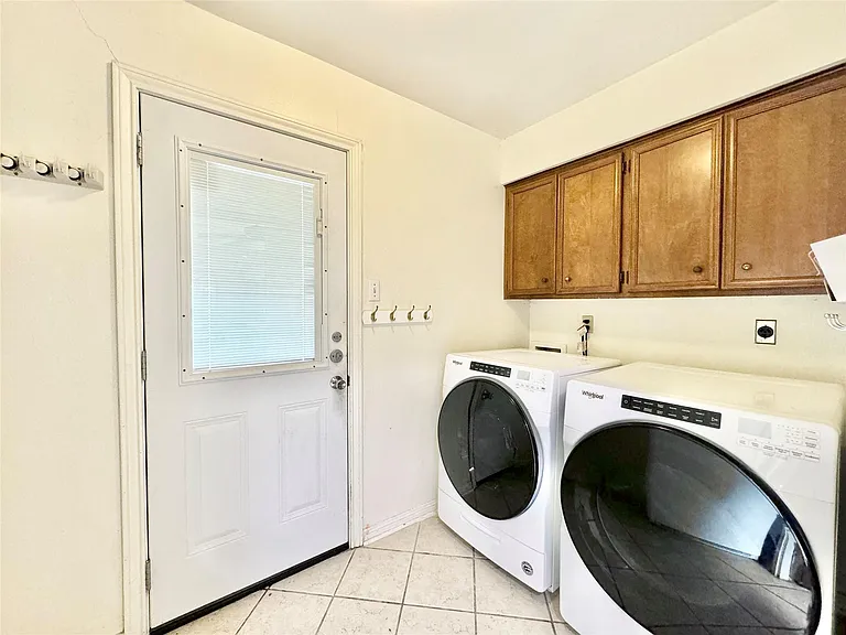 7914 Candle Ln — Photo 28