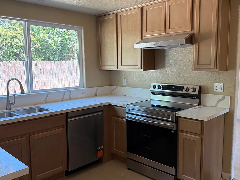 7895 McLin Way — Photo 11