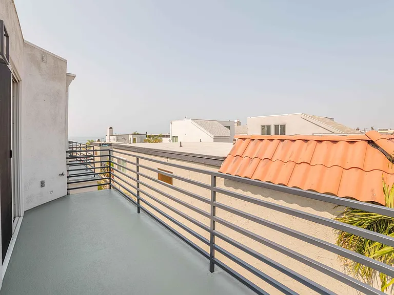 1107 Loma Dr #A — Photo 14