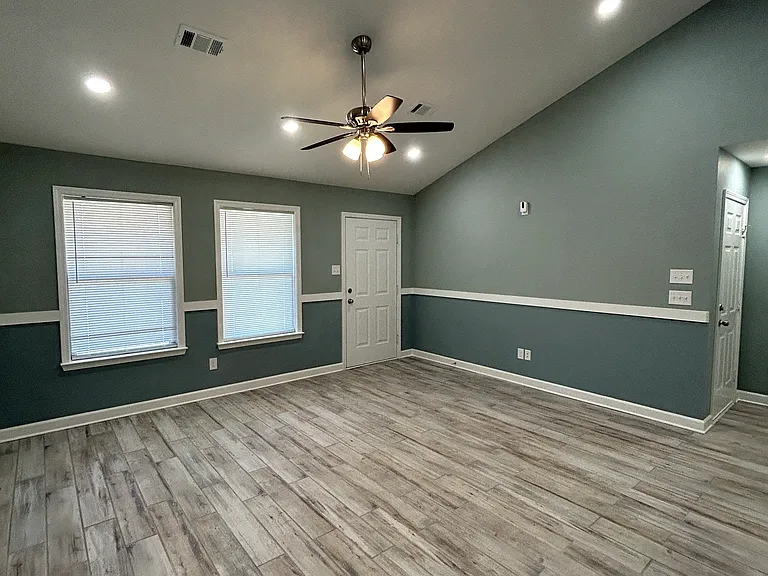 65 Birchwood Dr — Photo 2