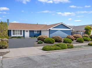 1425 Carnation Pl, Carpinteria, CA 93013