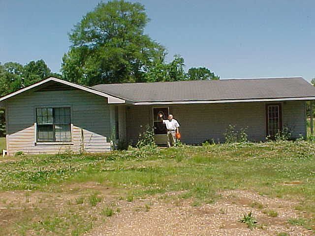 2nd image of 187 Sand Hill Rd