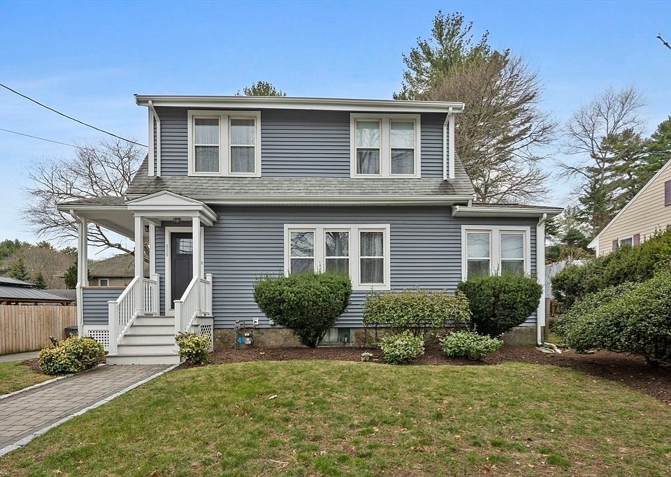 1st image of 836 Lynnfield St