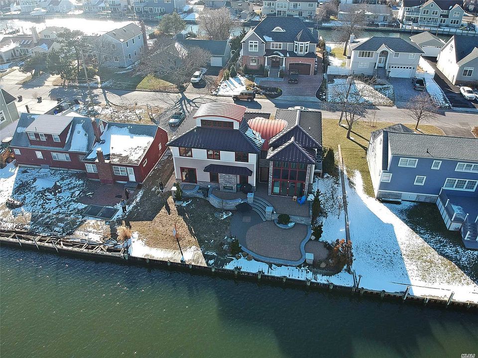105 Lighthouse Rd, Babylon, NY 11702 Zillow