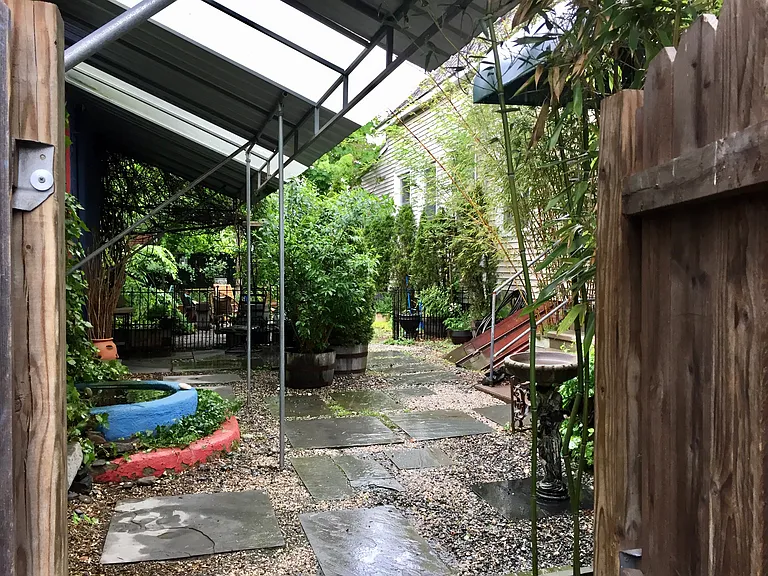 11 Edwards St #1 — Photo 3