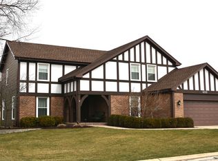 333 White Hall Ter, Bloomingdale, IL