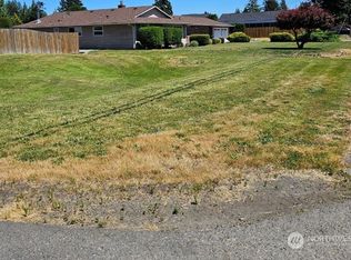 230 5th Ave SW, Pacific, WA 98047