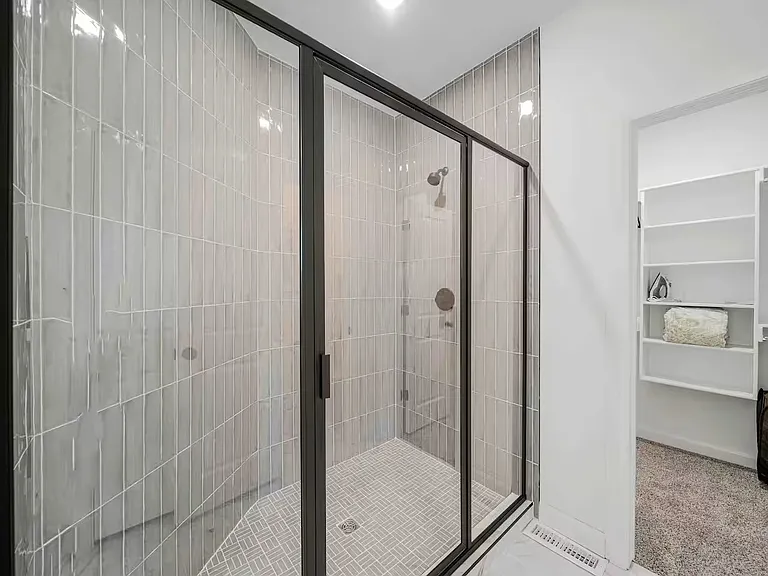 1319 S Rockford Ave — Photo 17