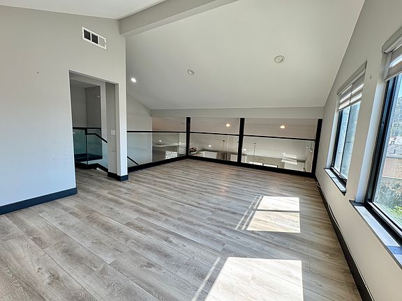 5th image of 1248 E Adul St