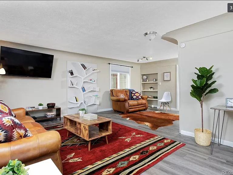 4871 Benton St — Photo 10