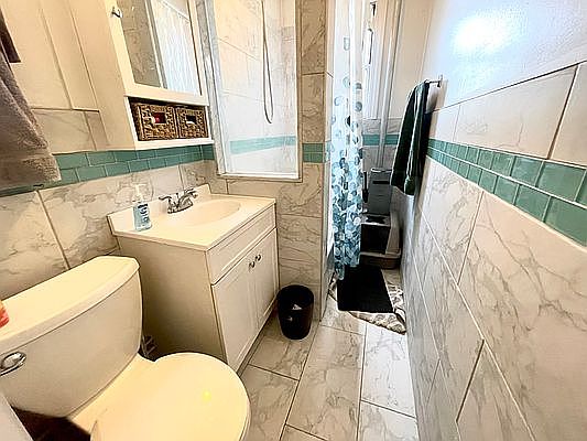 5th image of 25-21 23rd St #2F