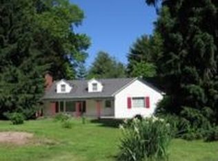 1017 N Oakland Ave, Carbondale, IL 62901