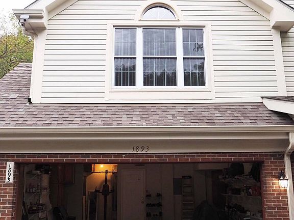 3rd image of 1893 W White Oak St