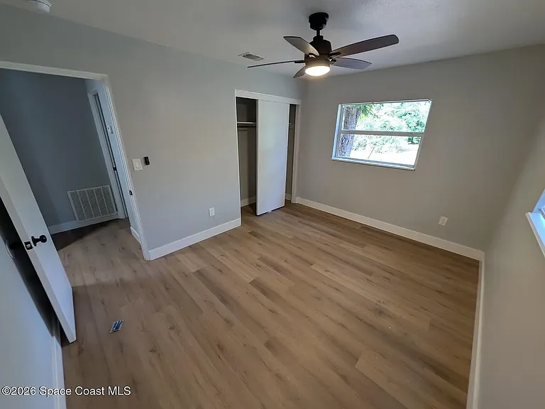 1585 Barna Ave — Photo 9