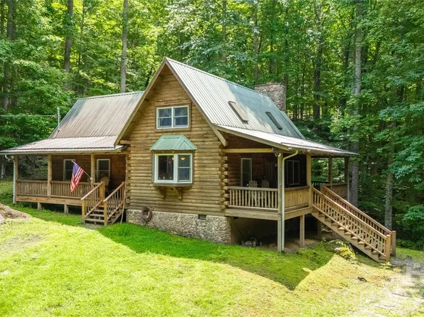 400 Amber Dr, Bakersville, NC 28705