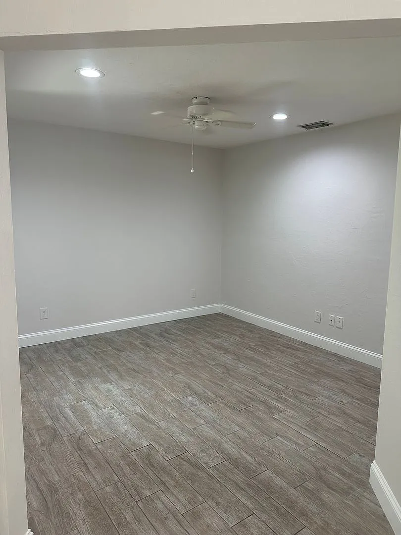 Centrally located single family home ready for occupancy — Photo 1