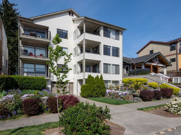 3615 Whitman Ave N APT 303