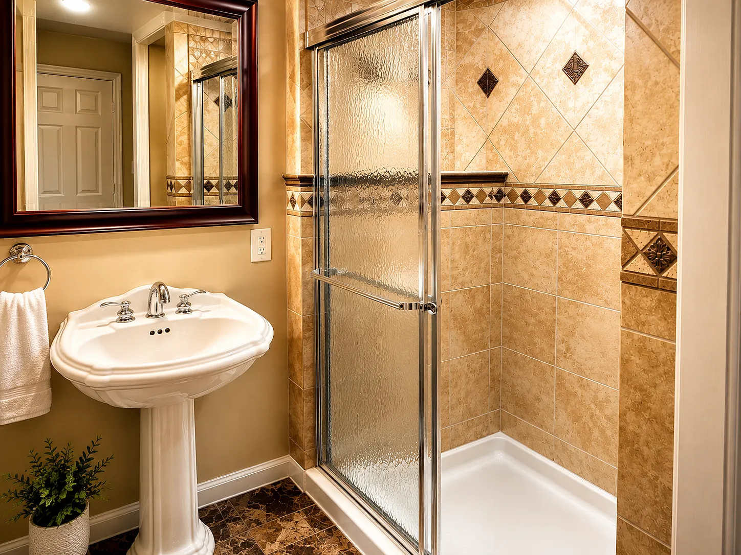 4 bed, 1900 sqft, $750 — Photo 3