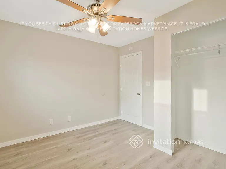 2751 NW 23rd St — Photo 13
