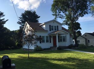 7 Loomis Rd, Wynantskill, NY 12198