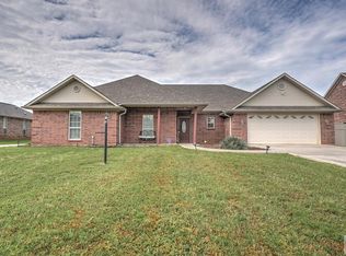 172 W Starlite Dr, Texarkana, TX 75501