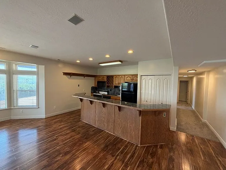 1835 N Beechwood Dr — Photo 34