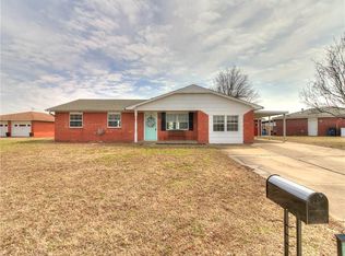 1038 Circle Dr, Stroud, OK 74079