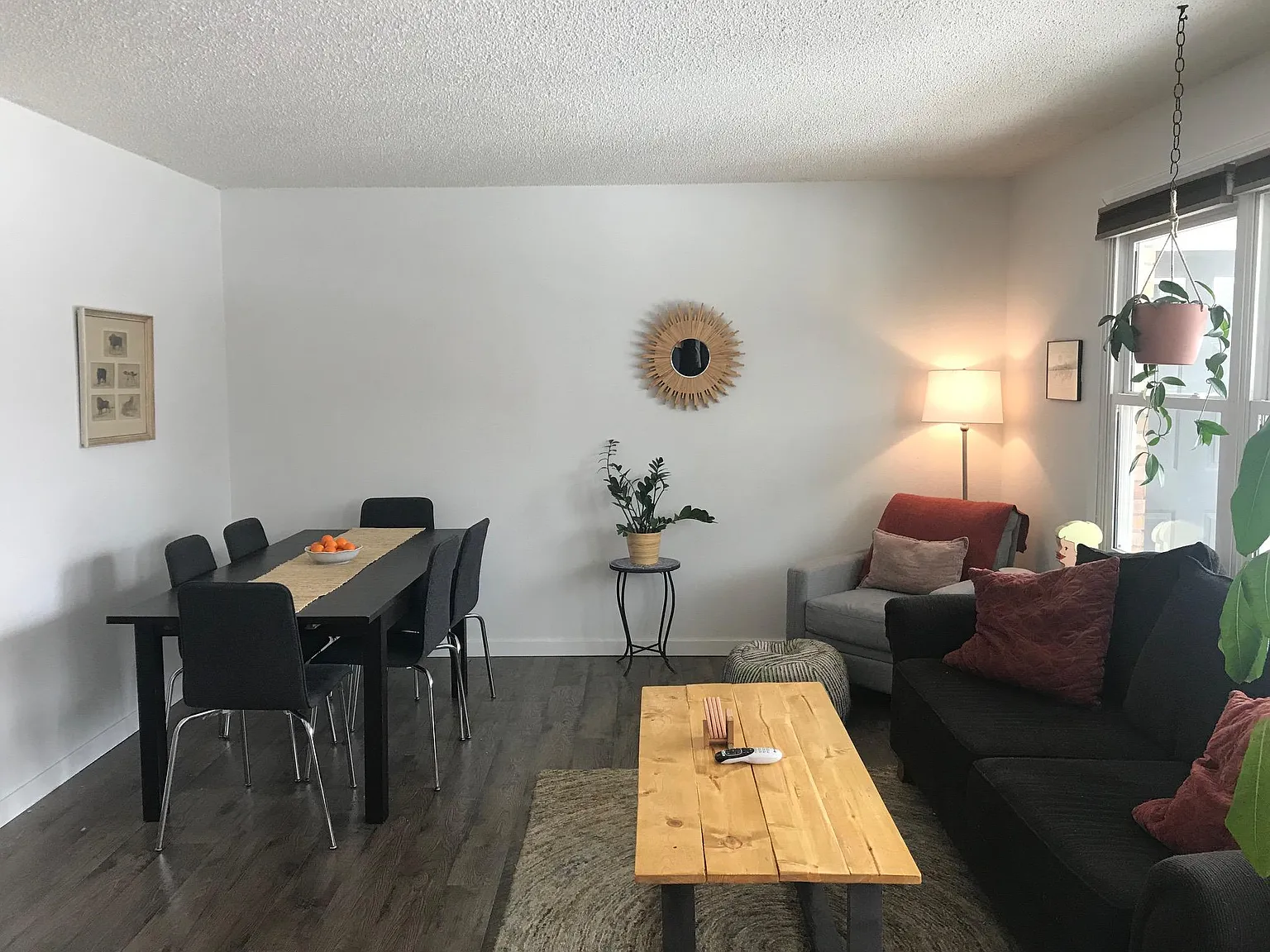 4 bed, 1976 sqft, $1,900 — Photo 1