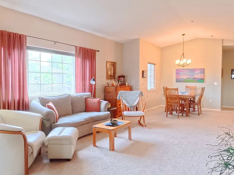 5002 Northern Lights Dr #I — Photo 6
