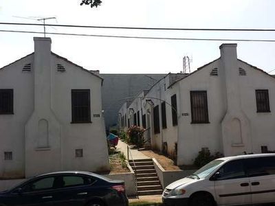 1126 S New Hampshire Ave, Los Angeles, CA, 90006