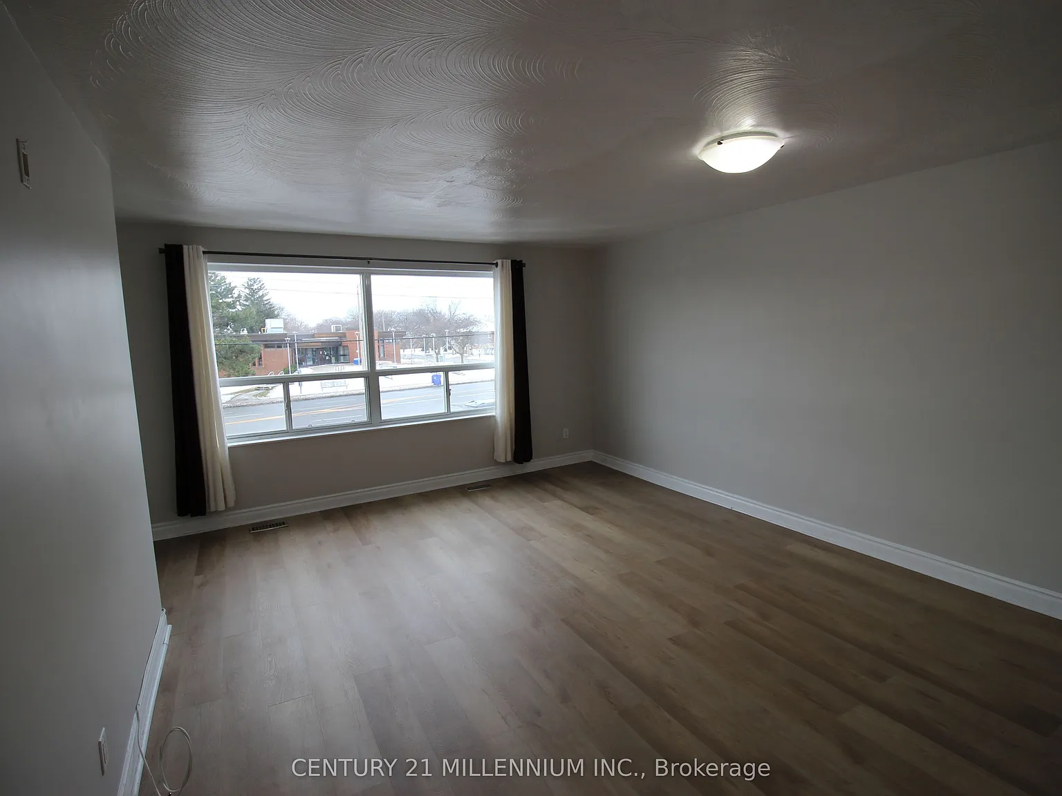 2 bed, $1,980 — Photo 2