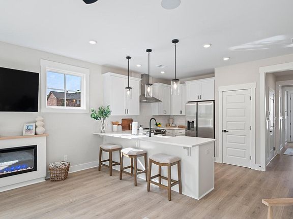 7th image of this home