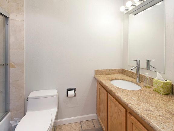 5th image of 3501 Laguna St APT 101