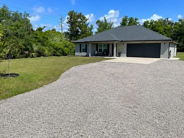 3760 Montgomery Rd, Mims, FL 32754