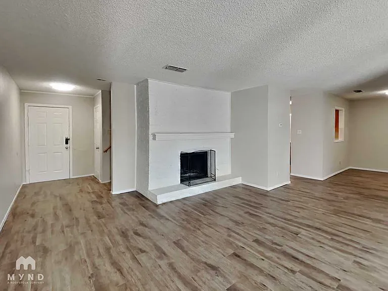 3253 62nd St — Photo 9