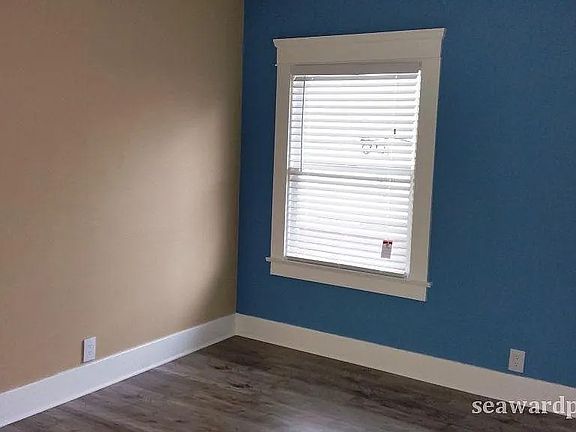 5th image of 957 E Santa Clara St APT B