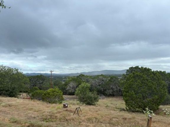3rd image of 5237 State Highway 16 S