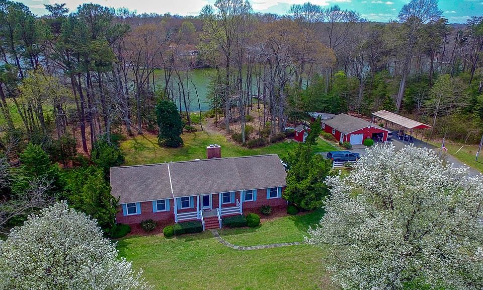 1st image of 235 Porpoise Point Ln