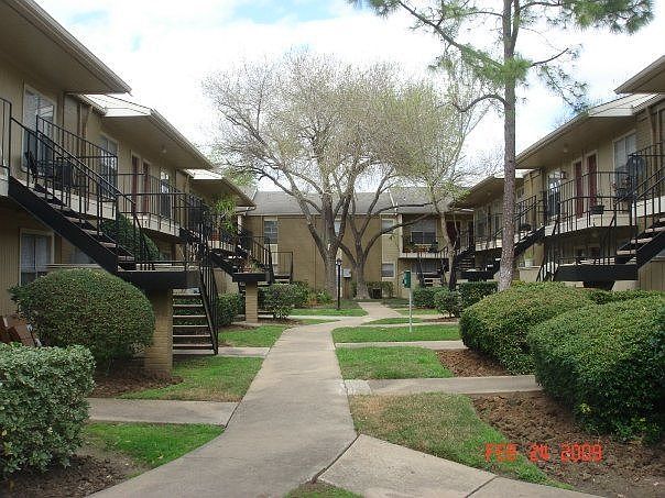 1st image of 9700 Glenfield Ct APT 207