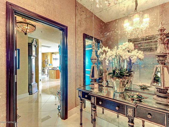 Private Elevator Foyer