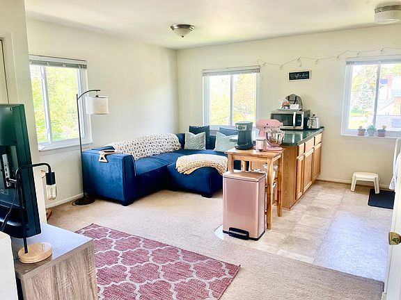 3rd image of 630 Hiscock St APT 4
