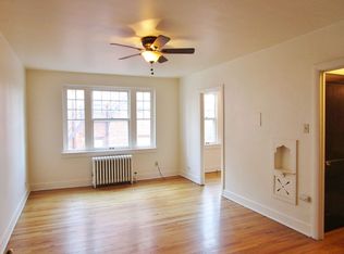 Adorable Top Floor Studio Apartment, Denver, CO 80203