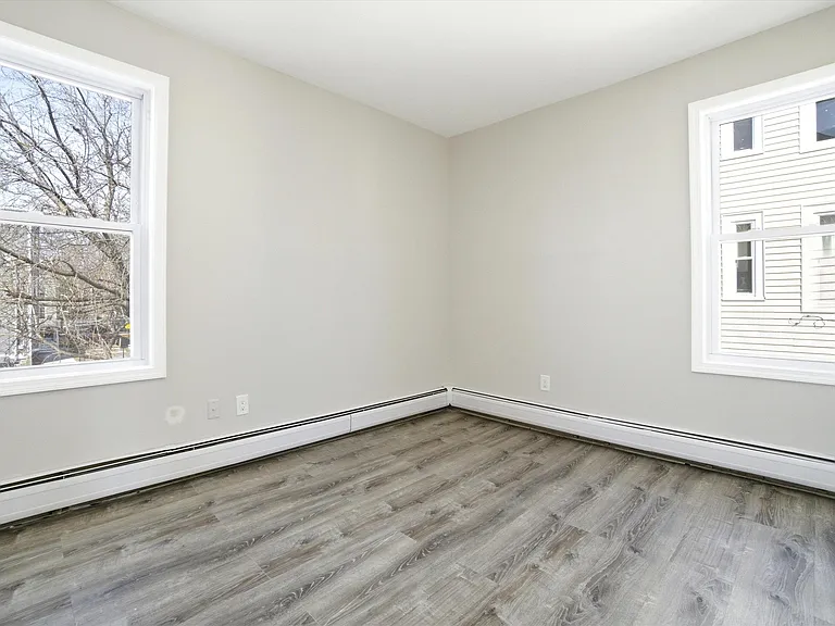 254 Auburn St #1 — Photo 6