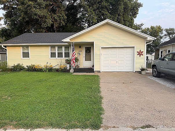 1st image of 820 Macomb St