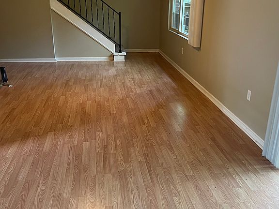 4th image of 332 Hill St APT 1